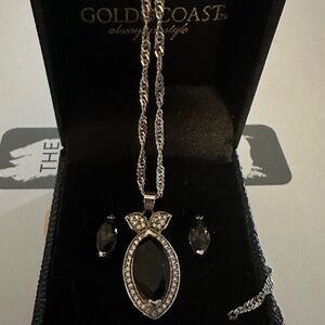 Black and Silver Necklace Set